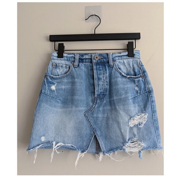 Distressed denim skirt - Picture 7 of 8